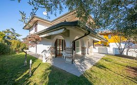 Villa Fiorita Apartments