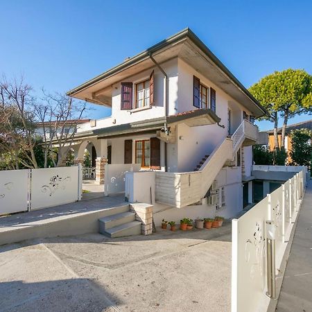 Villa Fiorita Apartments Sirmione Esterno foto