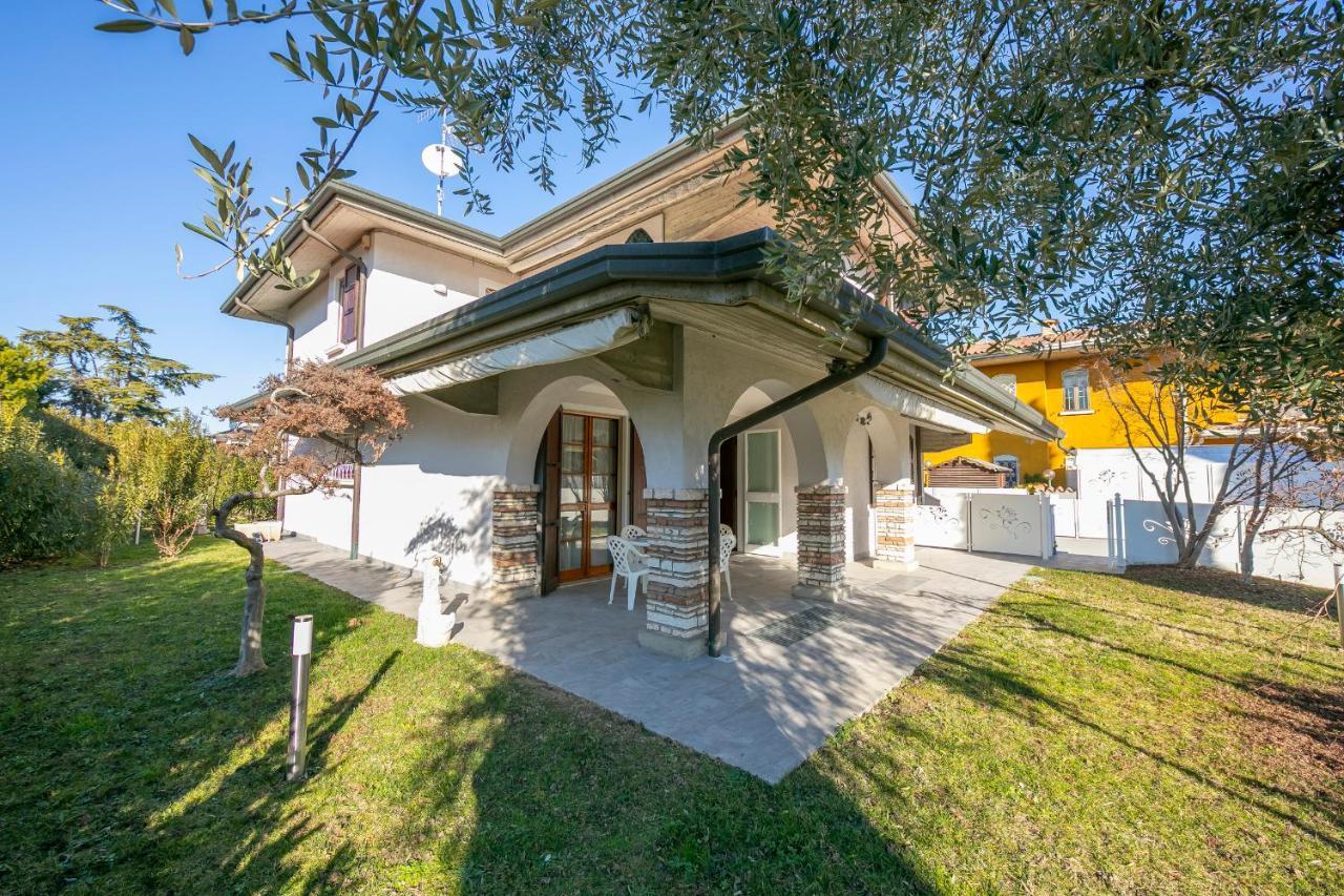 Villa Fiorita Apartments Sirmione Esterno foto