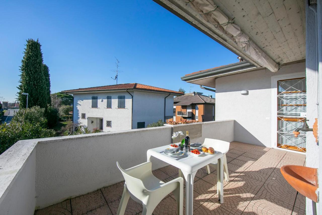 Villa Fiorita Apartments Sirmione Esterno foto