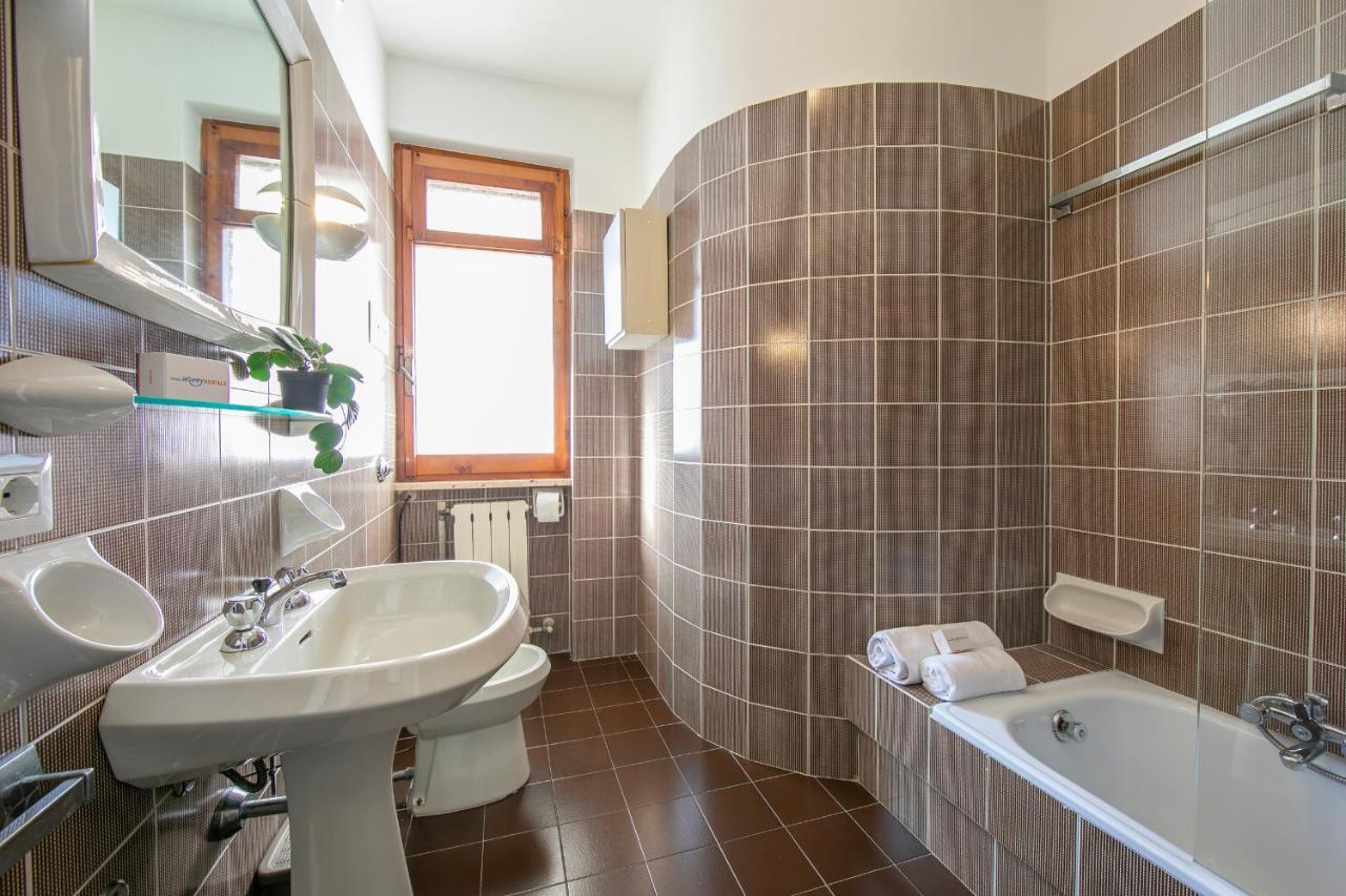 Villa Fiorita Apartments Sirmione Esterno foto