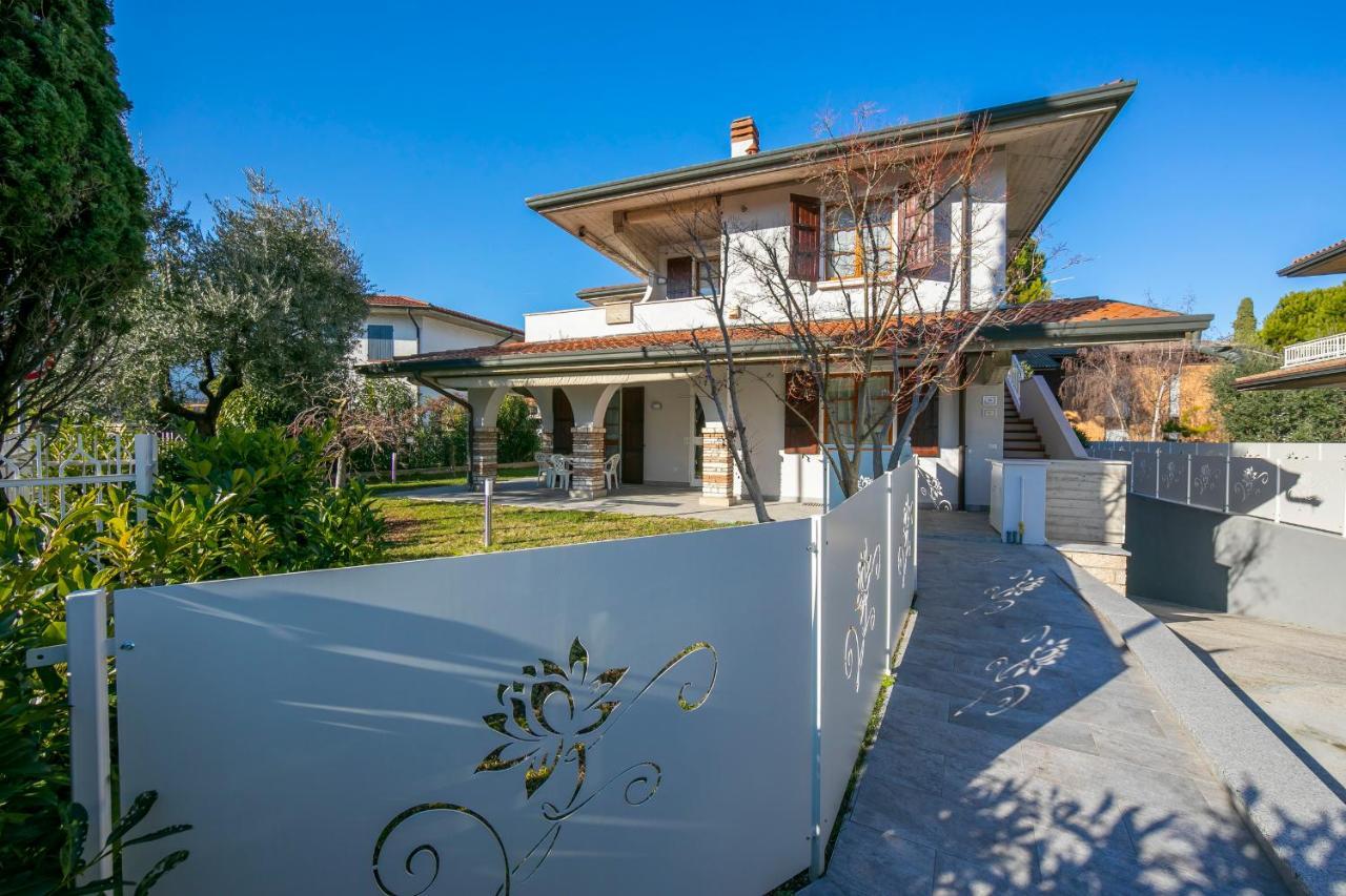 Villa Fiorita Apartments Sirmione Esterno foto