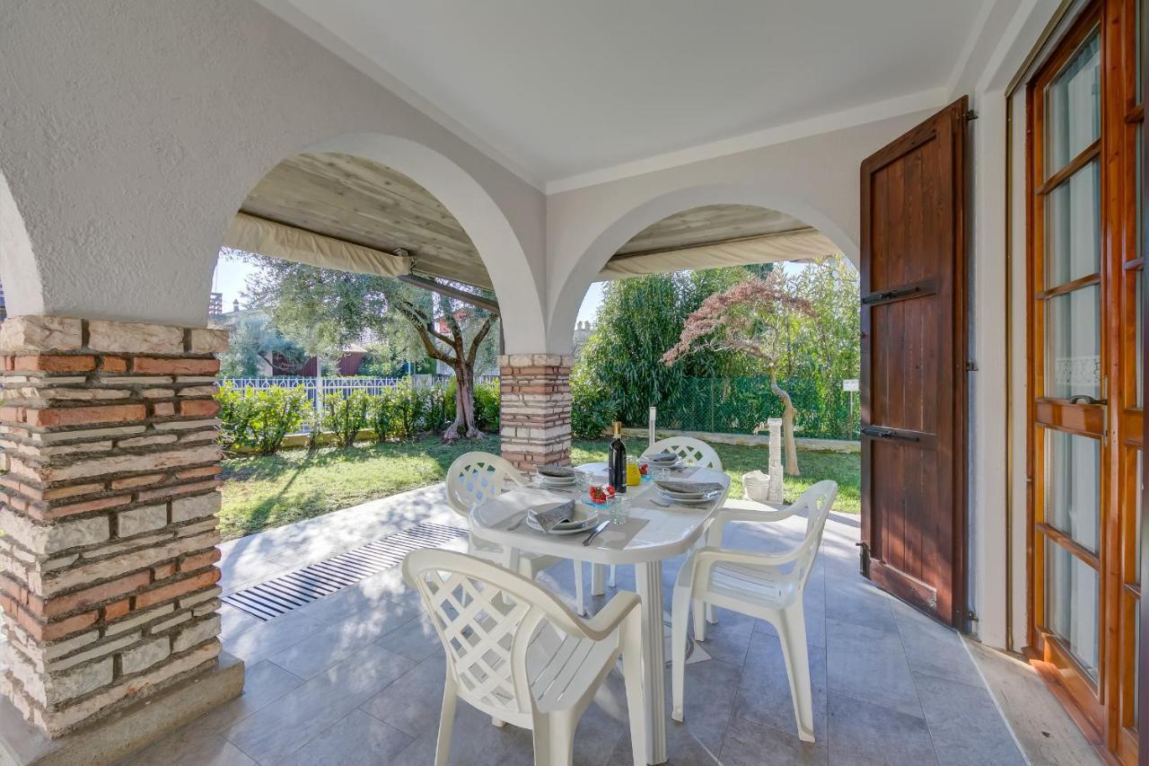 Villa Fiorita Apartments Sirmione Esterno foto