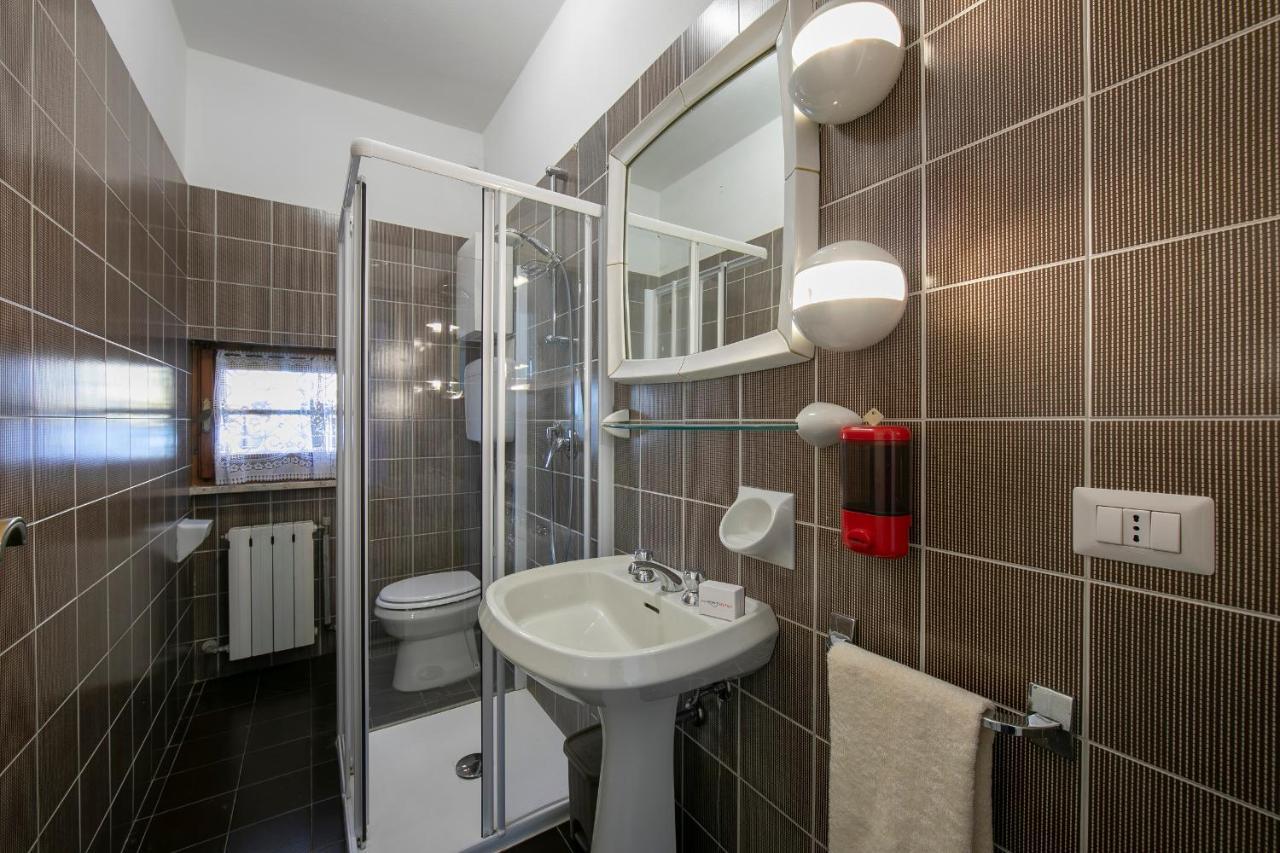 Villa Fiorita Apartments Sirmione Esterno foto