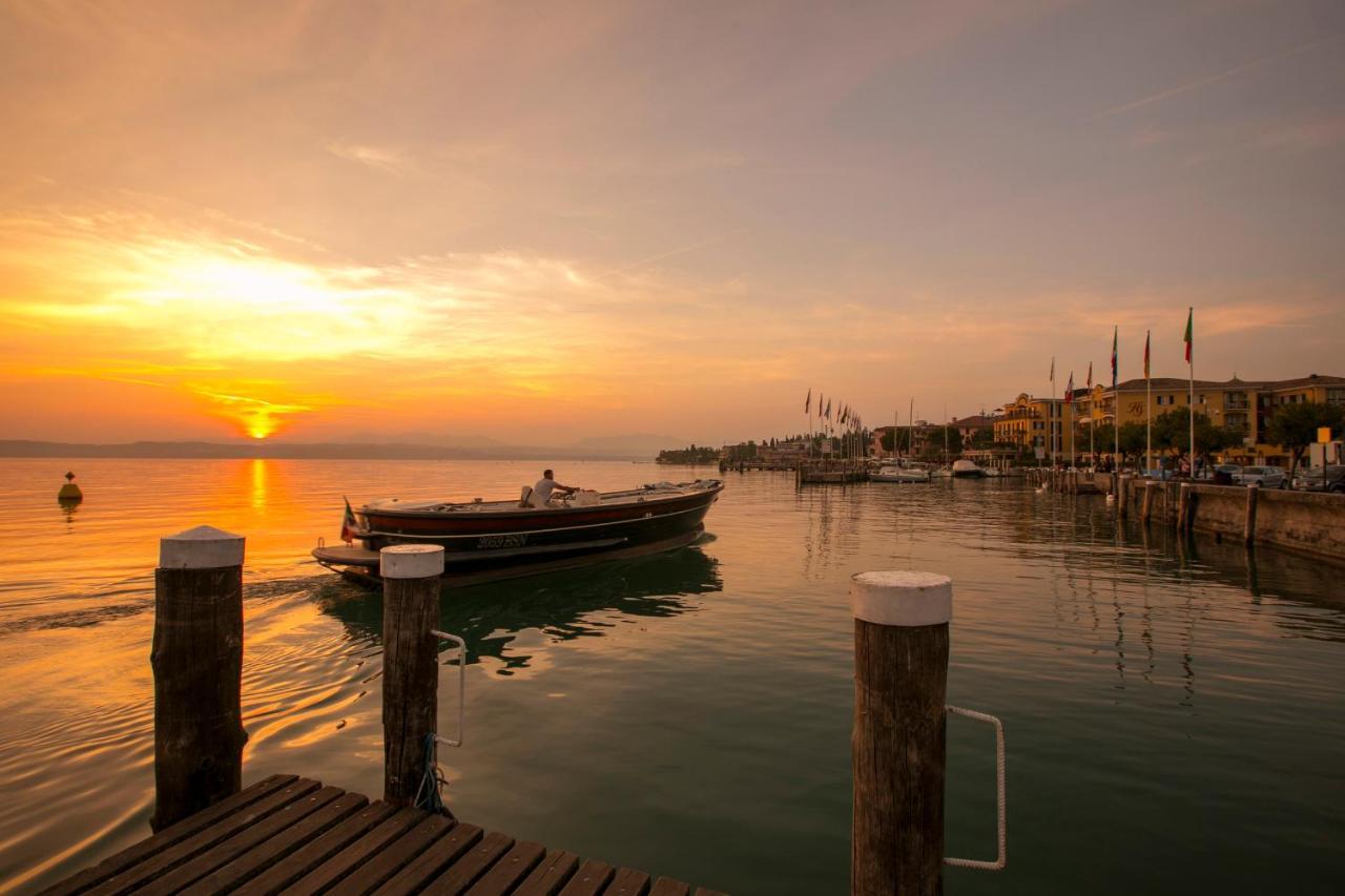 Villa Fiorita Apartments Sirmione Esterno foto