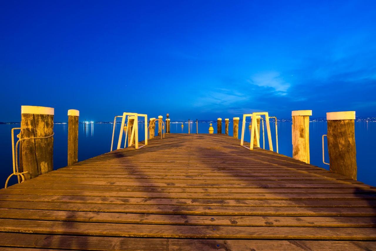 Villa Fiorita Apartments Sirmione Esterno foto